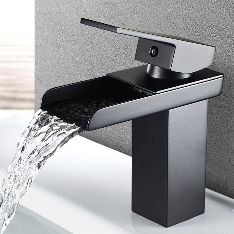 Wasserfall-einzelnes Loch-einzelner Griff-Becken-Mischer des Edelstahl-SUS304 in Chrome Matte Black