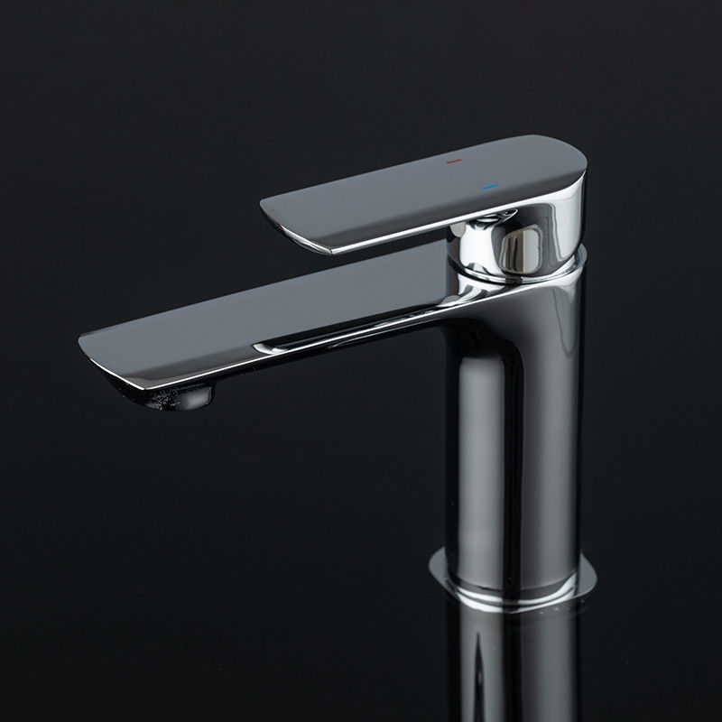 Modernes einzelnes Messingloch-einzelner Griff-Becken-Mischer in Chrome Matte Black Gold Grey